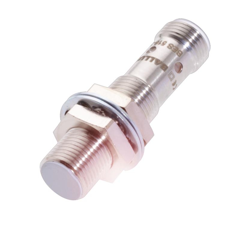 Balluff Inductive standard sensor, PNP, NO, M12, Flush, M12 4-pin