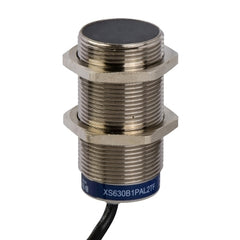 Schneider Inductive proximity sensor, PNP, NO, M30, 15mm range